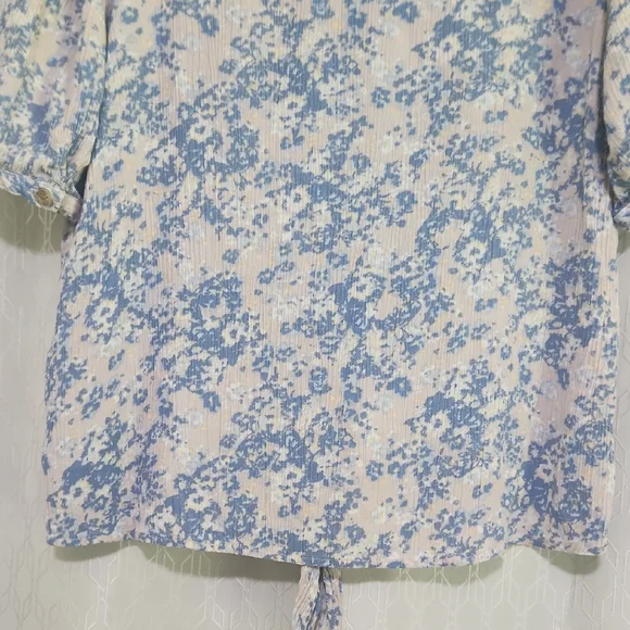 Angels Blue and White Tie Front Short Sleeve Blouse - Picture 9 of 13